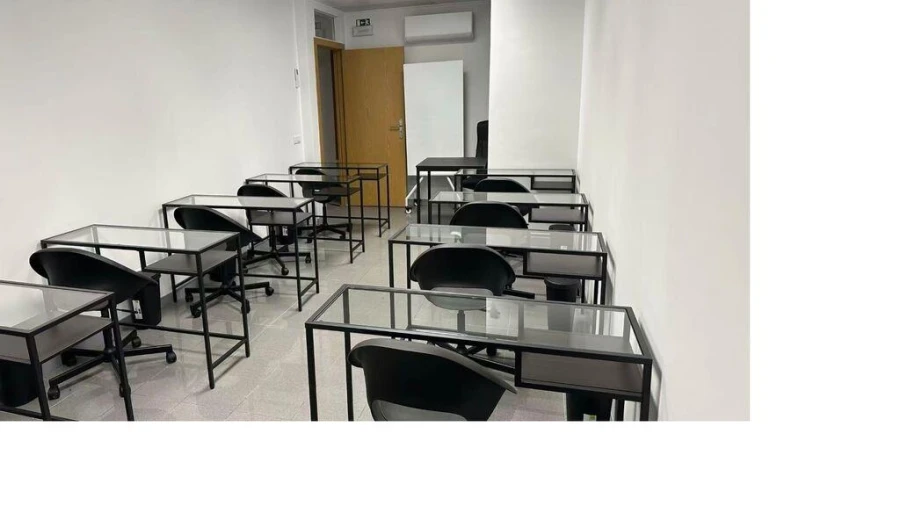 Loja para Arrendamento em Faro (Sé e São Pedro) Foto 8