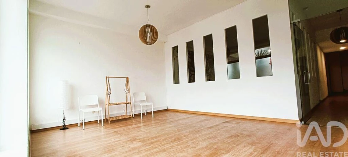 Loja para Venda em Baguim do Monte (Rio Tinto) Foto 9