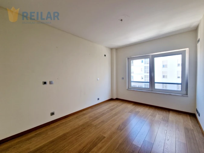 Apartamento T1 para Arrendamento em Lumiar Foto 17