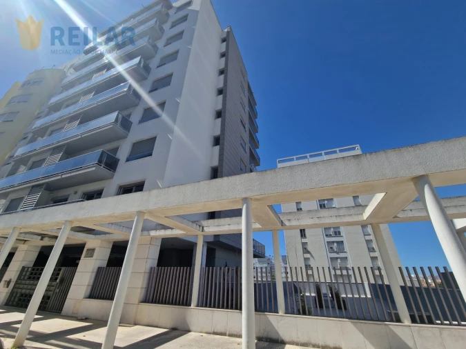 Apartamento T1 para Arrendamento em Lumiar Foto 36