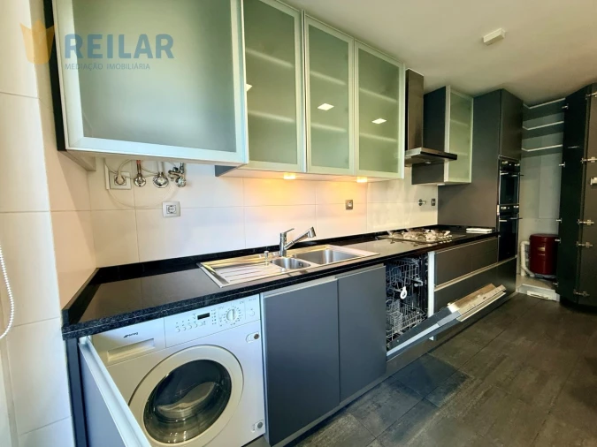 Apartamento T1 para Arrendamento em Lumiar Foto 5