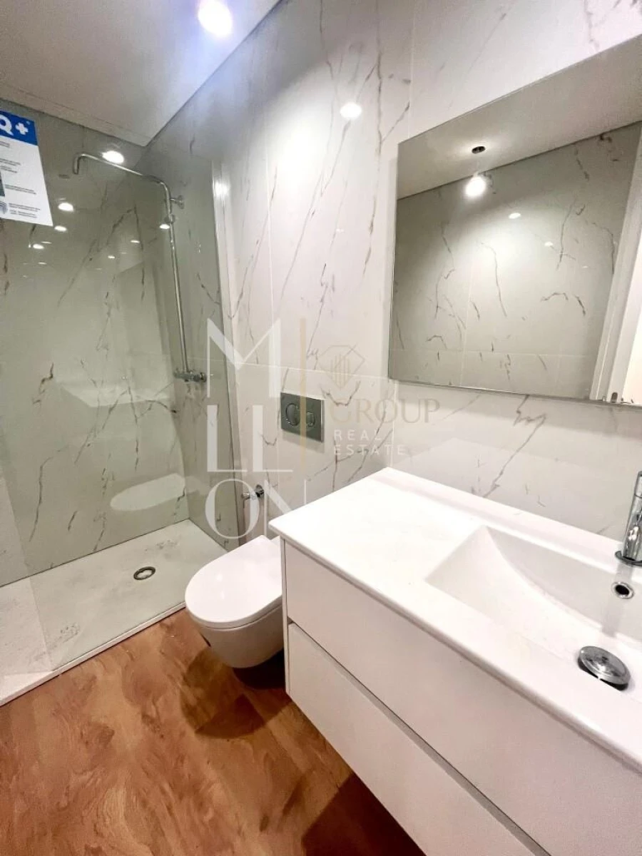 Apartamento T1 para Venda em Cedofeita, Santo Ildefonso, Sé, Miragaia, São Nicolau e Vitória Foto 3