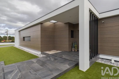 Moradia T3 para Venda em Fernao Ferro