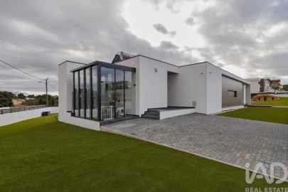 Moradia T3 para Venda em Fernao Ferro