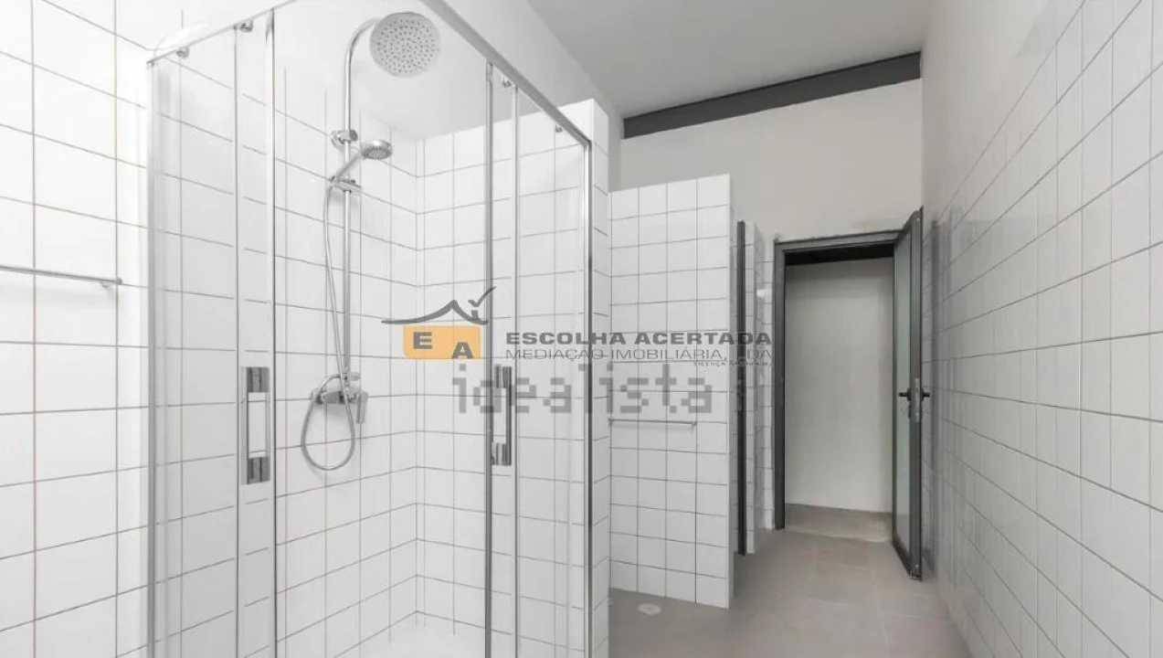 Armazém para Arrendamento em Grijó e Sermonde Foto 9