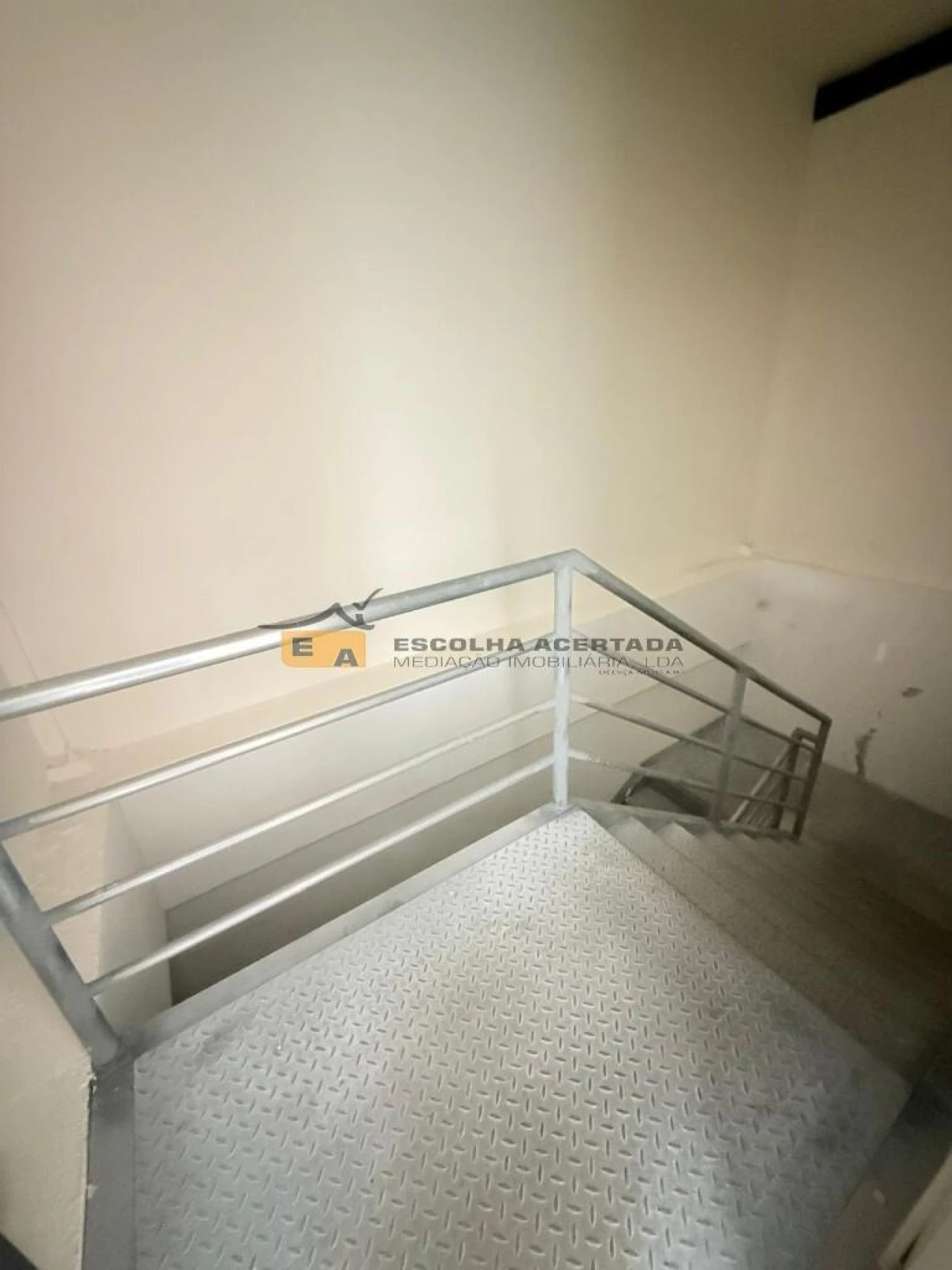 Armazém para Arrendamento em Grijó e Sermonde Foto 8