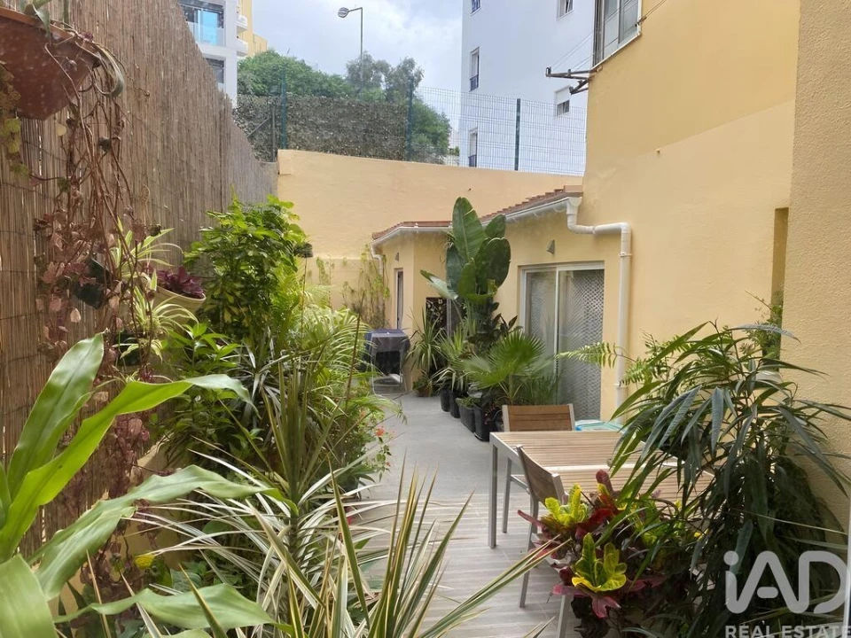 Apartamento T3 para Venda em São Vicente Foto 1
