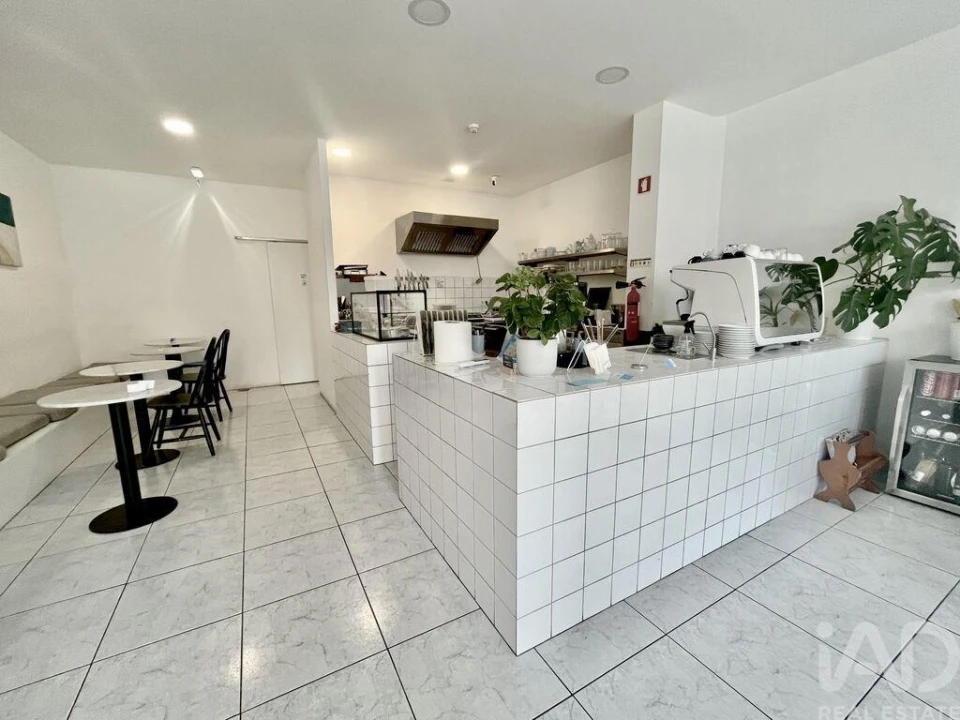 Loja para Venda em Lagos (São Sebastião e Santa Maria) Foto 9