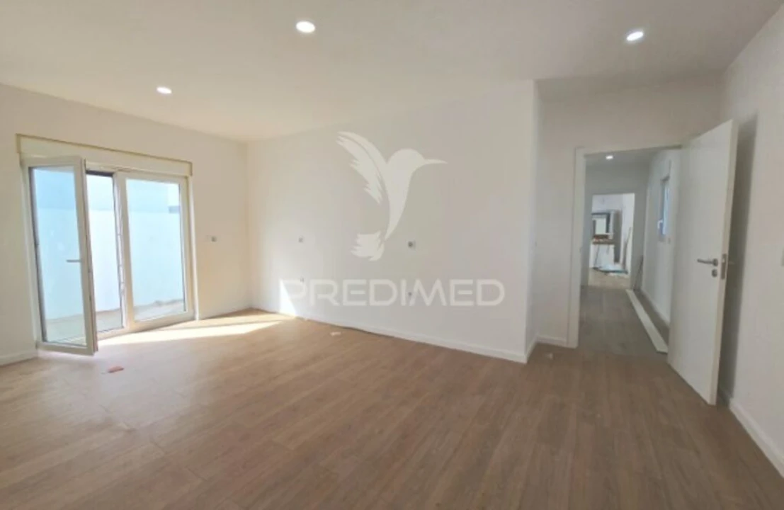 Moradia T3 para Venda em Gafanha da Encarnação Foto 9