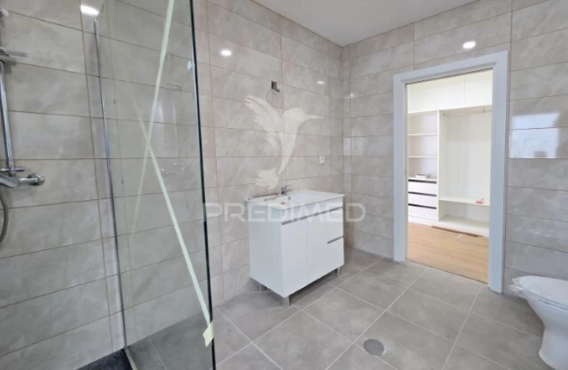 Moradia T3 para Venda em Gafanha da Encarnação Foto 17