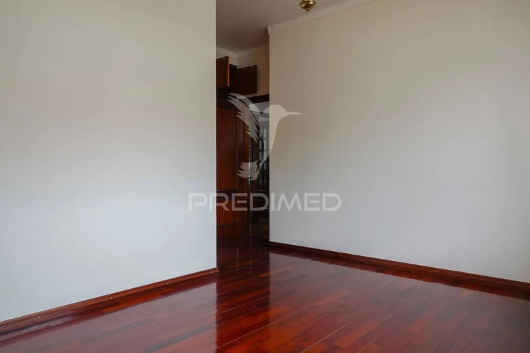 Moradia T3 para Venda em Montalvo Foto 18