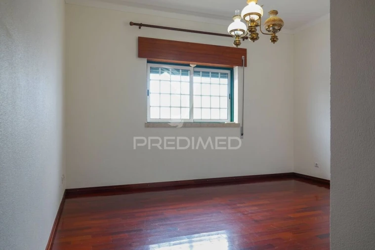 Moradia T3 para Venda em Montalvo Foto 17