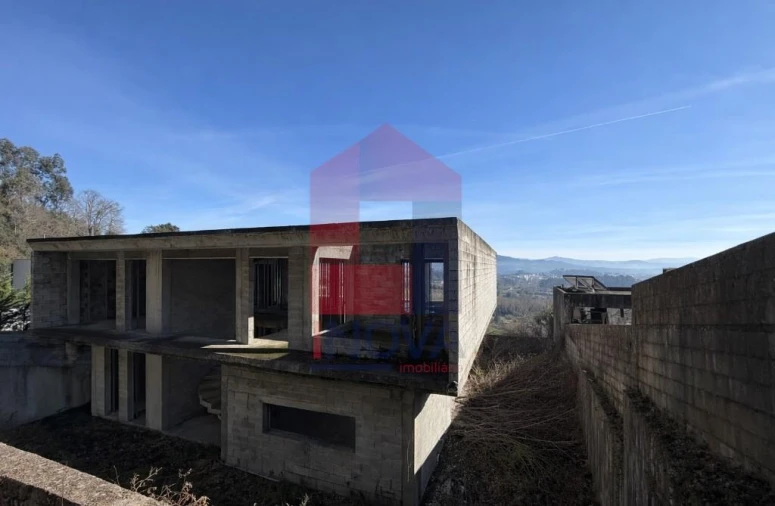 Moradia T4 para Venda em Escariz (São Mamede) e Escariz (São Martinho) Foto 49