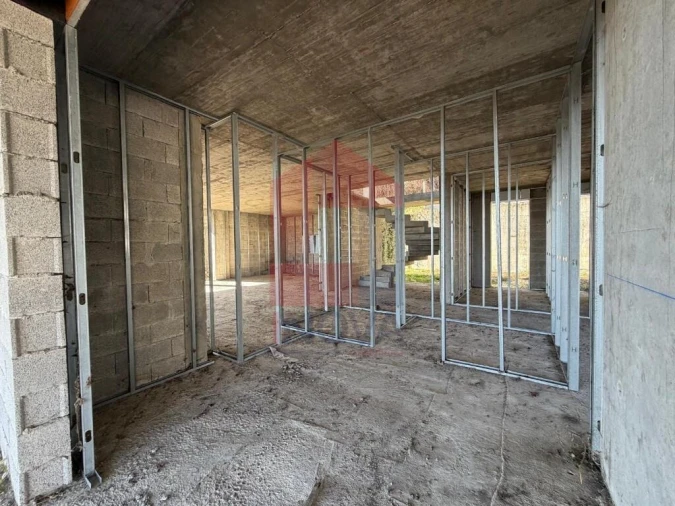 Moradia T4 para Venda em Escariz (São Mamede) e Escariz (São Martinho) Foto 23