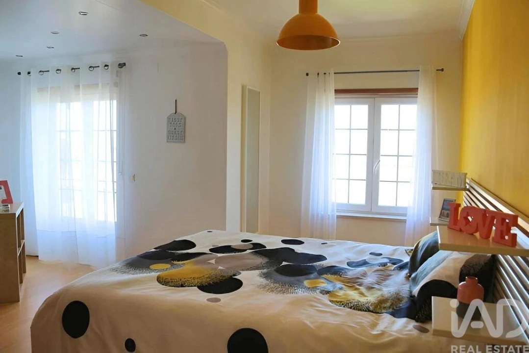 Apartamento T2 para Venda em Lourinhã e Atalaia Foto 18