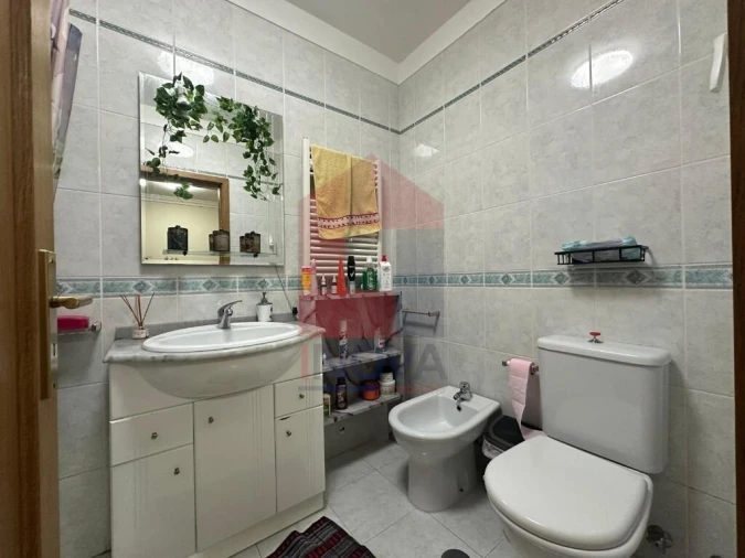 Apartamento T1 para Venda em Vila Verde e Barbudo Foto 8