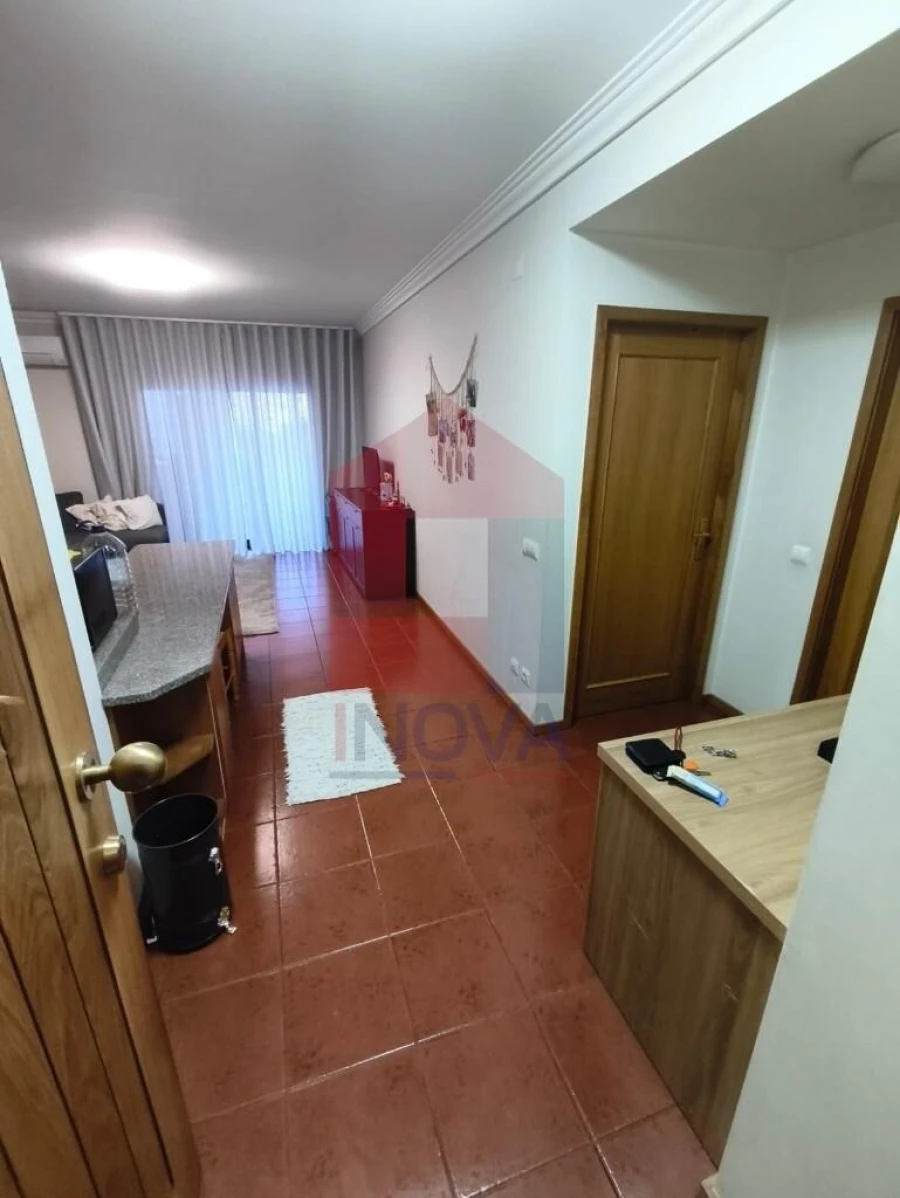 Apartamento T1 para Venda em Vila Verde e Barbudo Foto 4