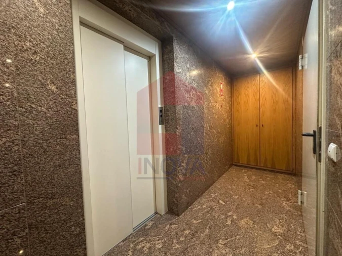 Apartamento T1 para Venda em Vila Verde e Barbudo Foto 16
