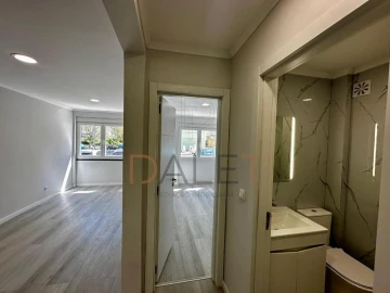 Apartamento T2 para Venda em Benfica