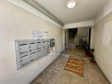 Apartamento T2 para Venda em Benfica