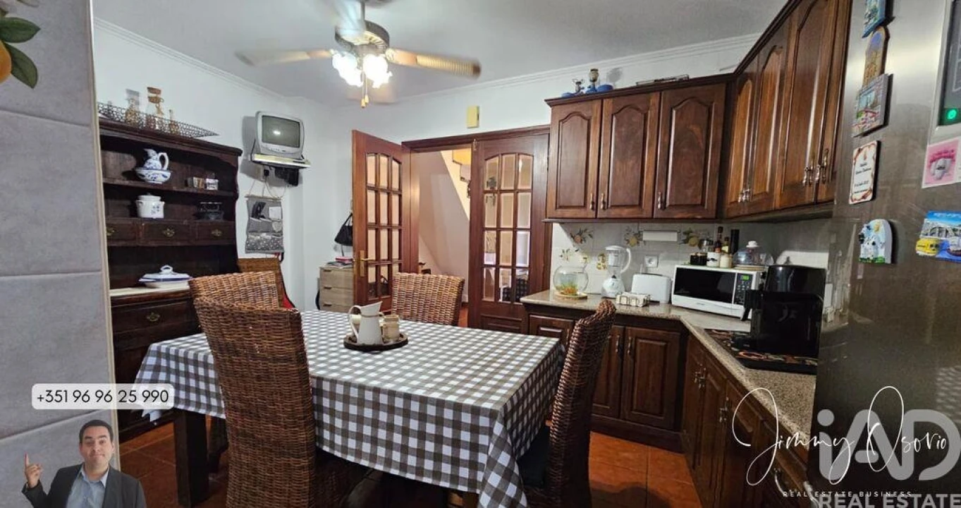 Moradia T2 para Venda em Agua de Pau Foto 17