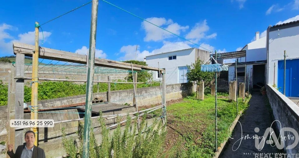 Moradia T2 para Venda em Agua de Pau Foto 23