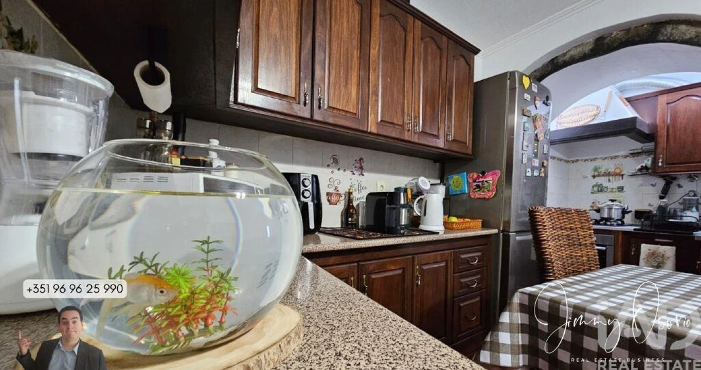 Moradia T2 para Venda em Agua de Pau Foto 19