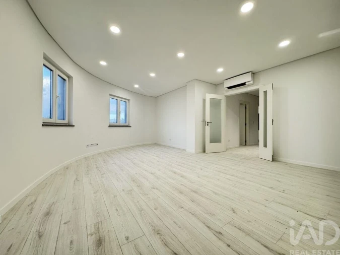 Apartamento T4 para Venda em São Pedro de Tomar Foto 23