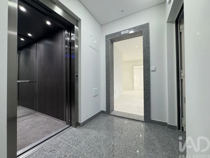 Apartamento T4 para Venda em São Pedro de Tomar Foto 3