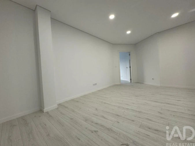 Apartamento T4 para Venda em São Pedro de Tomar Foto 17