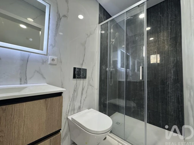 Apartamento T4 para Venda em São Pedro de Tomar Foto 14