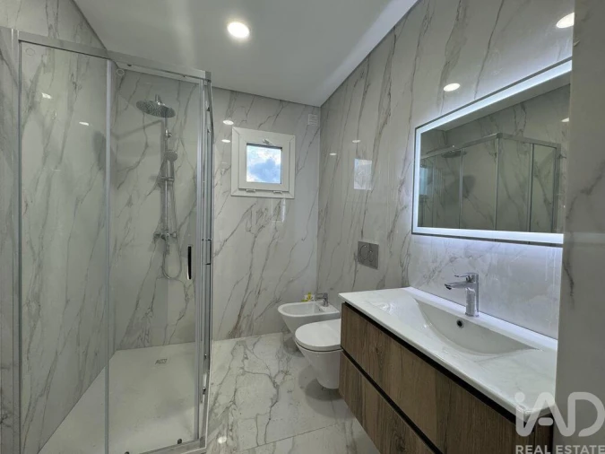 Apartamento T4 para Venda em São Pedro de Tomar Foto 21