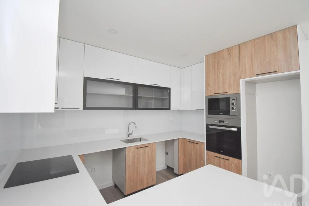 Apartamento T2 para Venda em Miranda do Corvo Foto 7