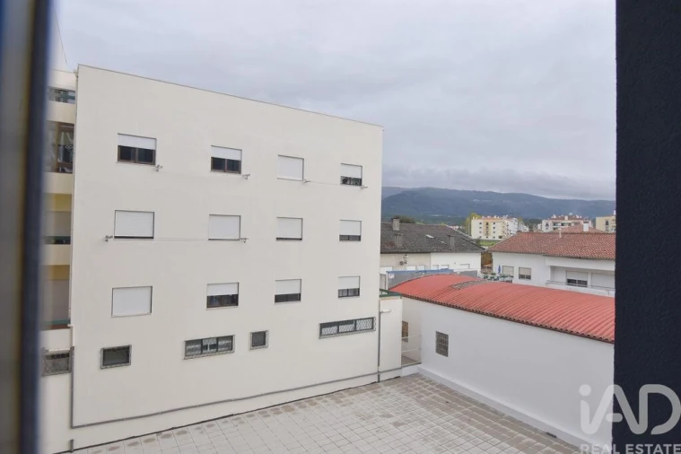 Apartamento T2 para Venda em Miranda do Corvo Foto 10