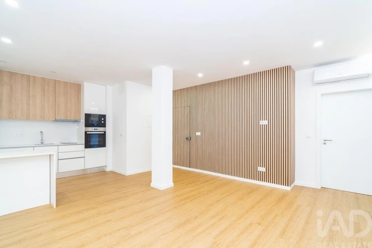 Apartamento T1 para Venda em Almalagues Foto 8