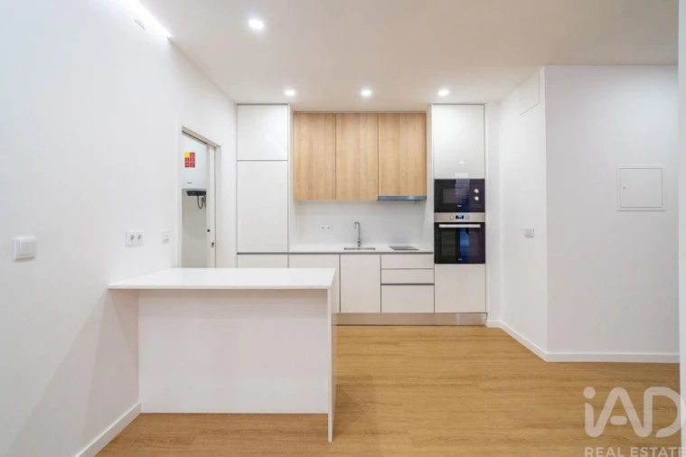 Apartamento T1 para Venda em Almalagues Foto 5