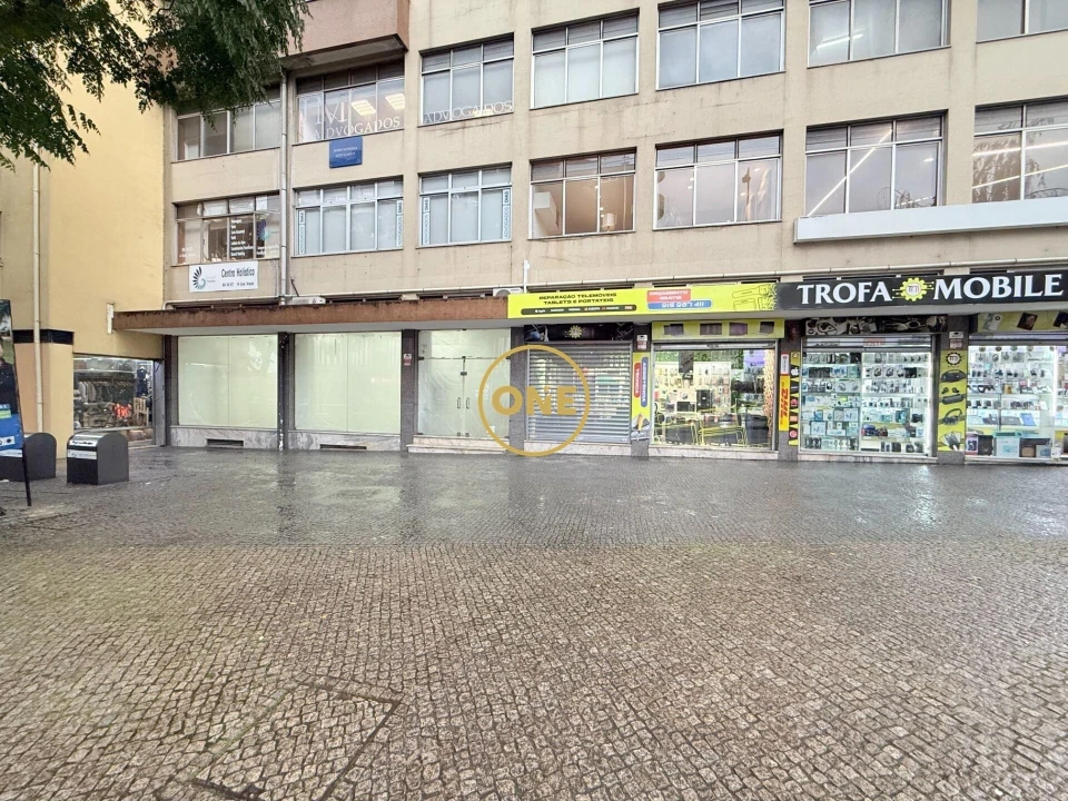 Loja para Arrendamento em Bougado (São Martinho e Santiago) Foto 15