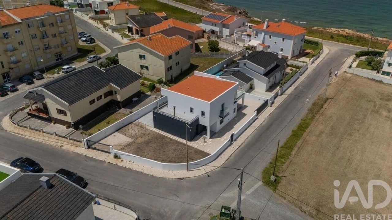 Moradia T3 para Venda em Silveira Foto 1