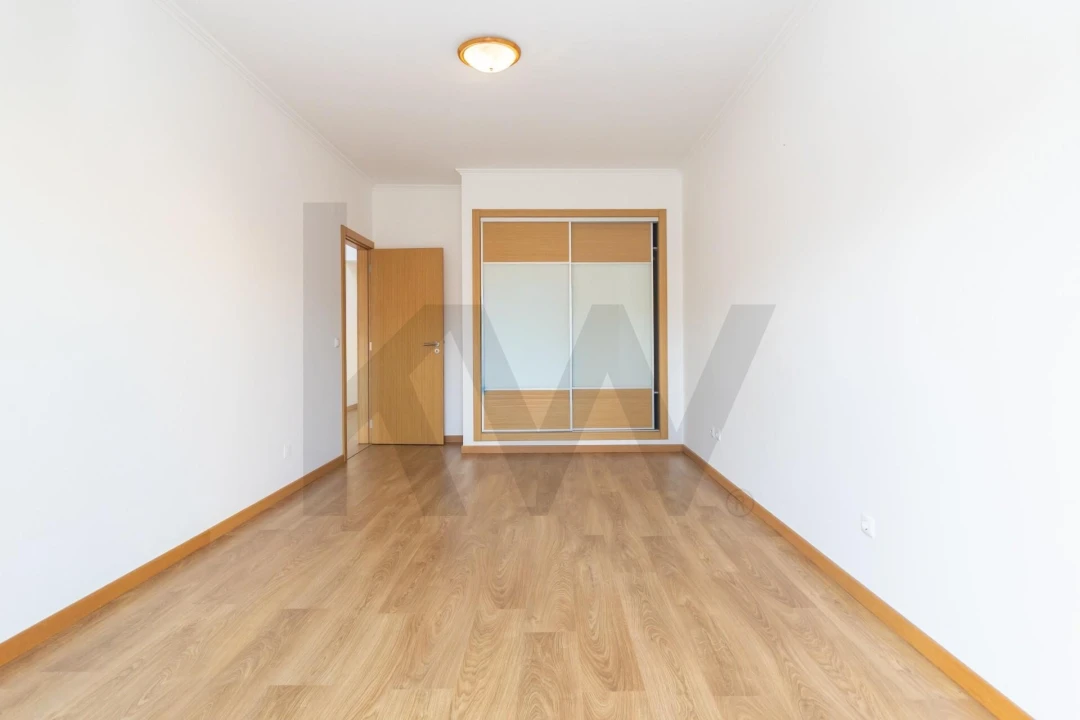 Moradia T5 para Venda em Seixal, Arrentela e Aldeia de Paio Pires Foto 43