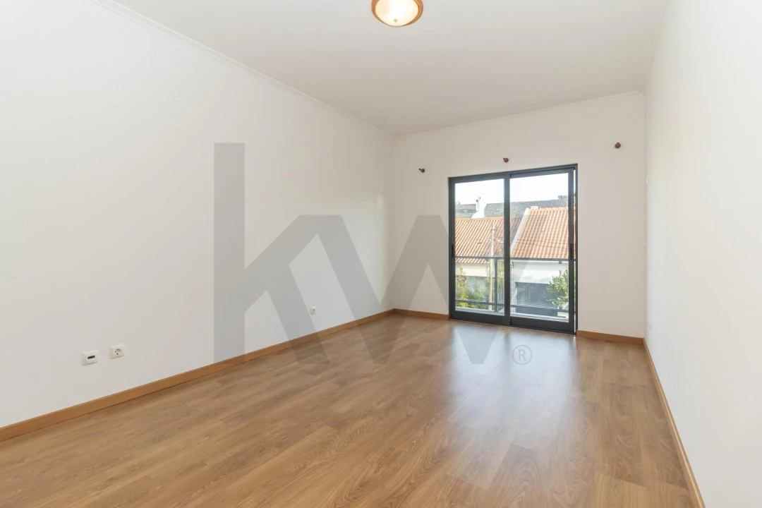 Moradia T5 para Venda em Seixal, Arrentela e Aldeia de Paio Pires Foto 45