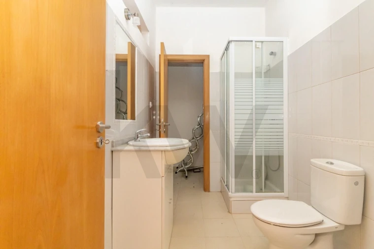 Moradia T5 para Venda em Seixal, Arrentela e Aldeia de Paio Pires Foto 35