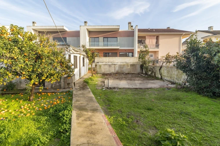 Moradia T5 para Venda em Seixal, Arrentela e Aldeia de Paio Pires Foto 31