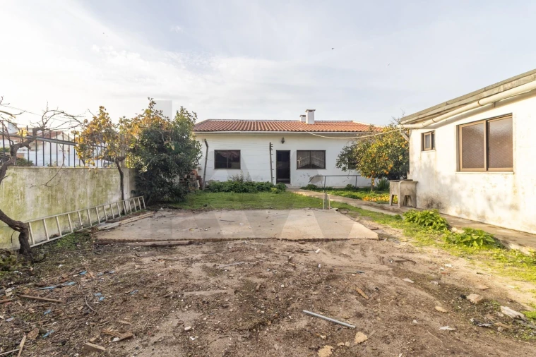 Moradia T5 para Venda em Seixal, Arrentela e Aldeia de Paio Pires Foto 29