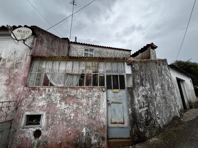 Moradia T3 para Venda em Valhascos Foto 3