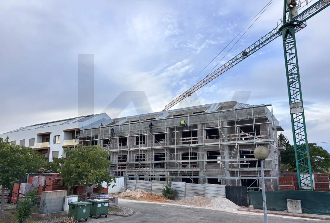 Apartamento T3 para Venda em Cadaval e Pêro Moniz Foto 17