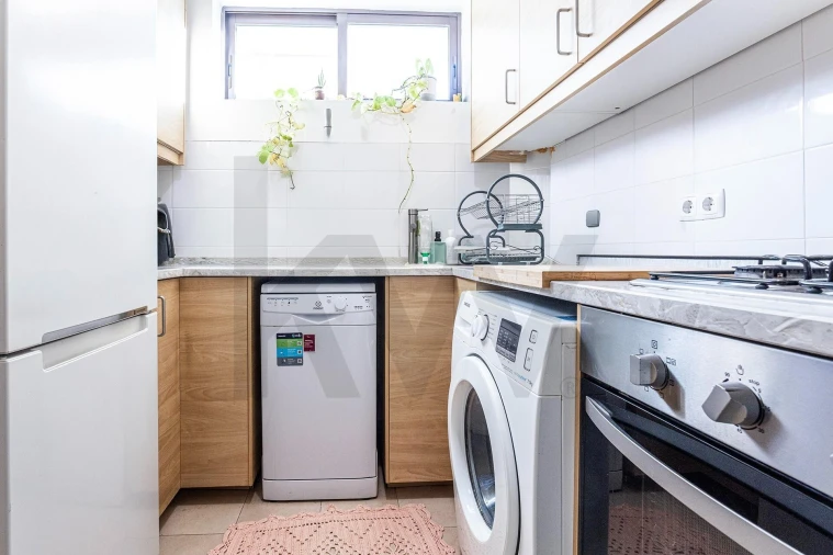 Apartamento T2 para Arrendamento em Avenidas Novas Foto 7