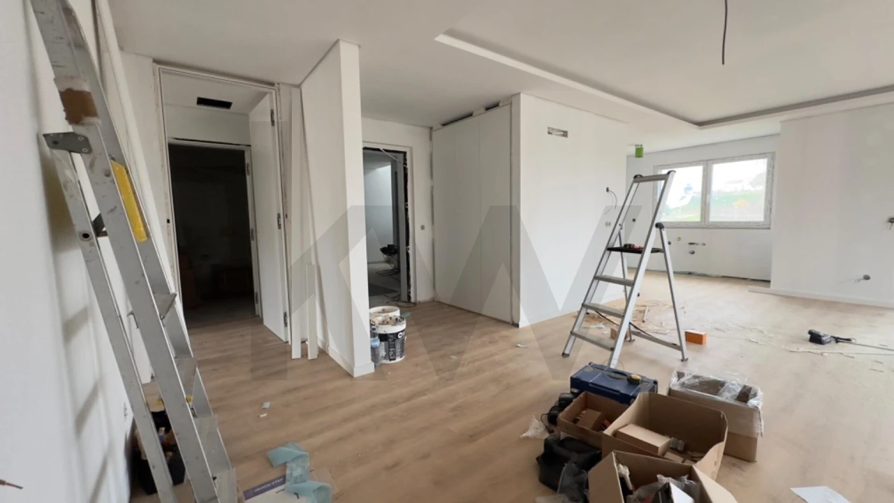 Apartamento T3 para Venda em Ramalhal Foto 4