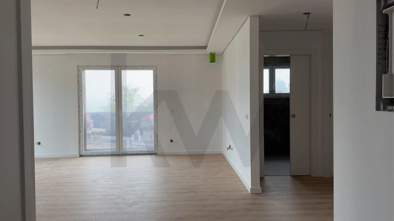 Apartamento T3 para Venda em Ramalhal Foto 3