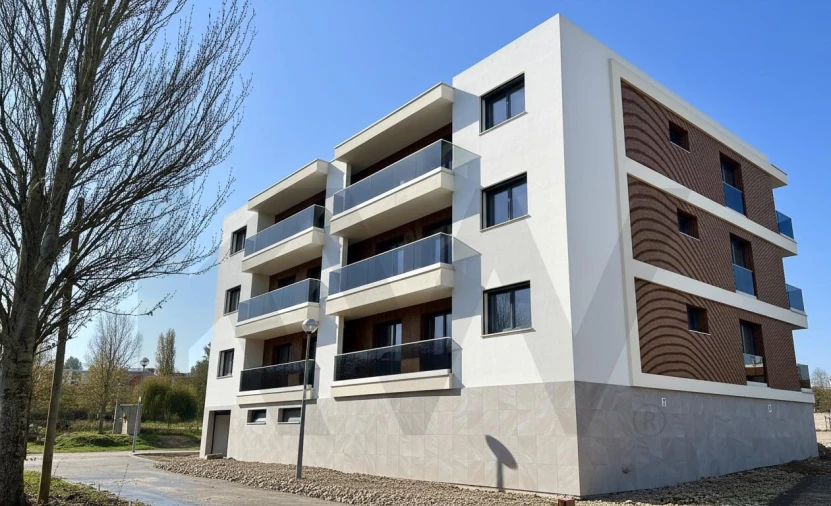 Apartamento T3 para Venda em Ramalhal Foto 2