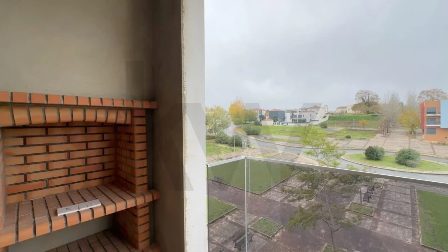 Apartamento T3 para Venda em Ramalhal Foto 7